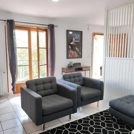 De La Tride 2 Avec Terrasse Proche Du Centre Lägenhet Lectoure