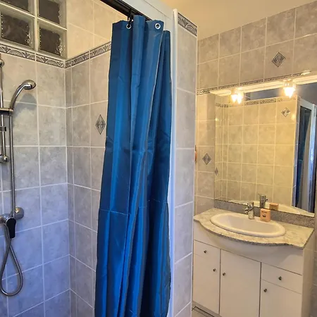 De La Tride 2 Avec Terrasse Proche Du Centre Lägenhet *