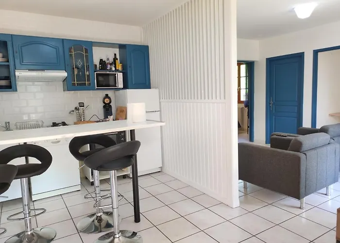 De La Tride 2 Avec Terrasse Proche Du Centre *